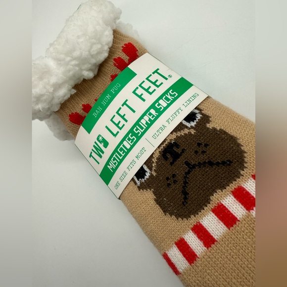Two Left Feet Bah Humpug Anti-Slip Slipper Socks Cozy Fuzzy Pug NWT Christmas - Picture 3 of 8
